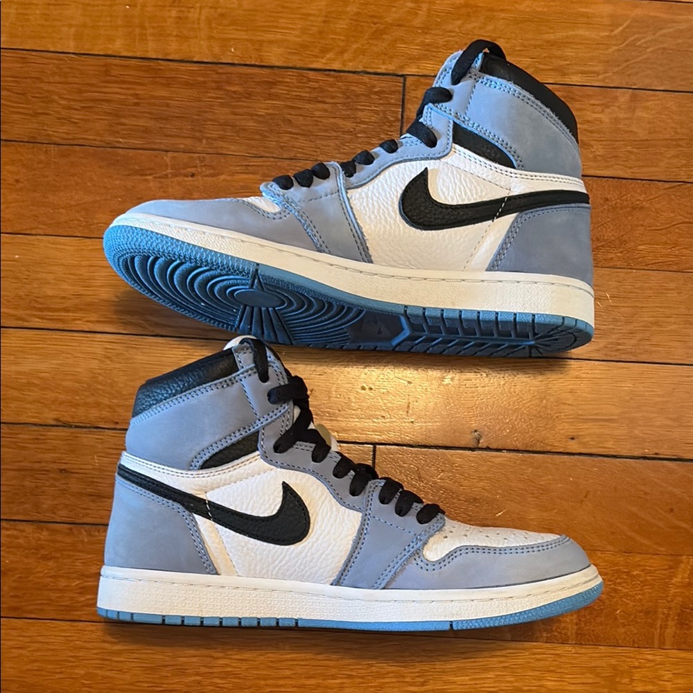 Nike Air Jordan 1 Retro High OG ‘University Blue’